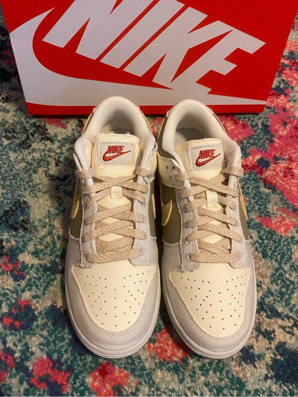 Nike Cream Low Dunk Leather And Suede Sneakers Women’s Size 9.5 Men’s Size 8